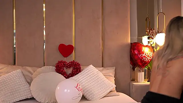 CamilaStarr online show from February 24, 2026, 7:23 pm