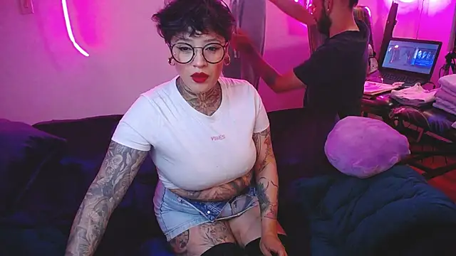 Snapshot of sathariel-secretcouckold chatting on September 14, 2025, 12:32 am sathariel-secretcouckold online show from September 14, 2025, 12:32 am