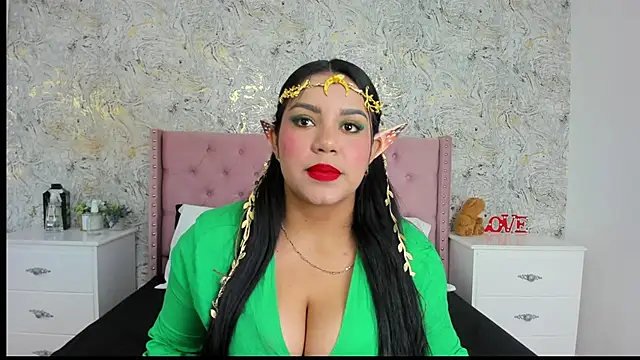 Snapshot of SienaWild chatting on November 15, 2025, 4:54 am SienaWild online show from November 15, 2025, 4:54 am