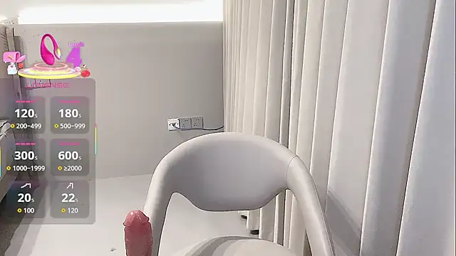 janequeen online show from October 20, 2025, 9:21 am