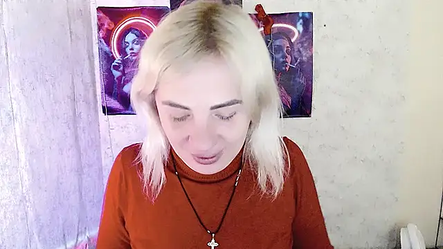 EmmaCat  online show from February 8, 2026, 8:07 am