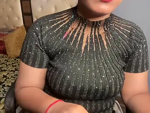 Snapshot of Reena_R chatting on September 13, 2025, 12:49 pm Reena R online show from September 13, 2025, 12:49 pm
