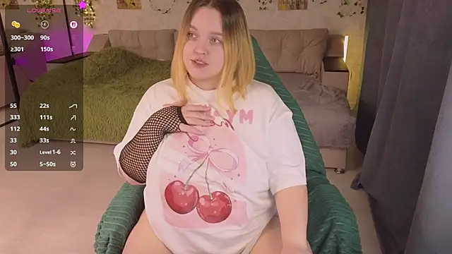 Snapshot of Aki_nohana chatting on October 29, 2025, 2:41 pm Aki nohana online show from October 29, 2025, 2:41 pm