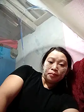 Snapshot of Zuzi-nini chatting on September 17, 2025, 9:22 am Zuzi-nini online show from September 17, 2025, 9:22 am