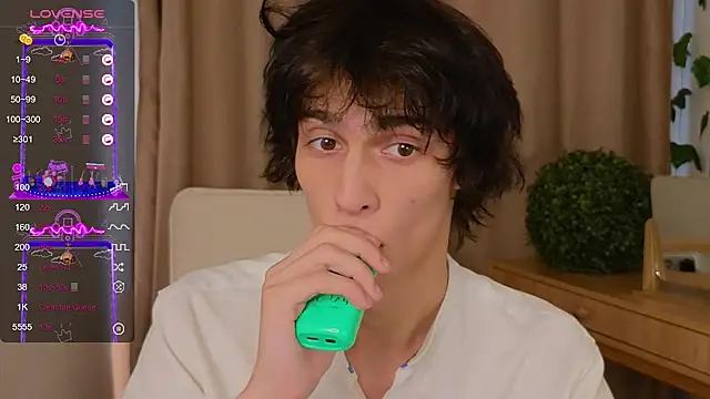 va1ora online show from September 13, 2025, 12:27 pm