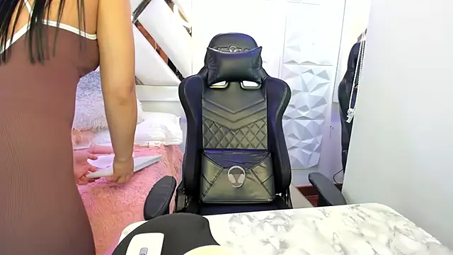 Mila Star7 online show from September 24, 2025, 11:35 am