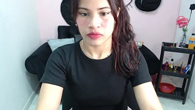 mia sexgirl online show from November 17, 2025, 1:17 pm