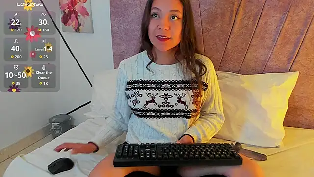 Julieta Lein online show from October 10, 2025, 10:31 pm