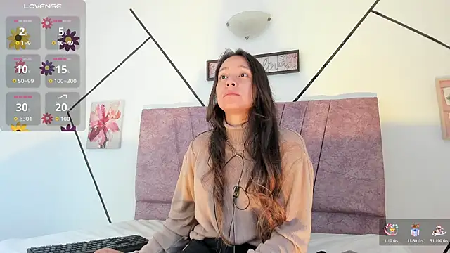 Julieta Lein online show from November 8, 2025, 1:44 pm