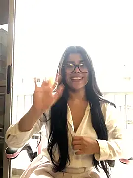 MayaScott11 online show from February 6, 2026, 7:17 pm