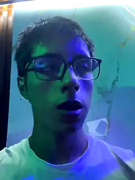 Snapshot of EstivenSallas chatting on November 16, 2025, 3:12 am EstivenSallas online show from November 16, 2025, 3:12 am