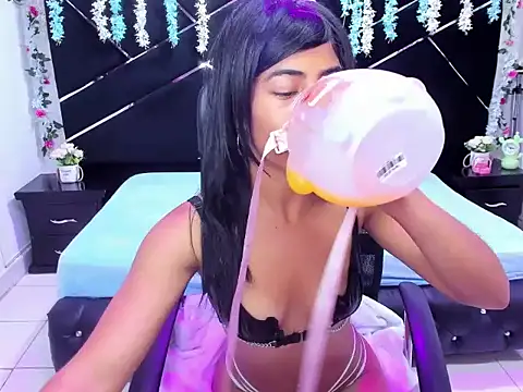 Snapshot of Zoe_Browns_ chatting on November 9, 2025, 3:49 am Zoe Browns online show from November 9, 2025, 3:49 am