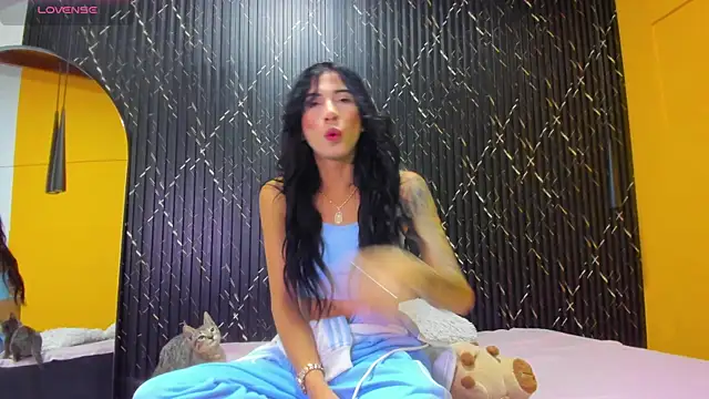 Miss Ariaa online show from October 21, 2025, 11:33 am