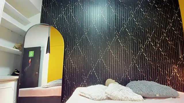 Miss Ariaa online show from November 6, 2025, 9:32 am