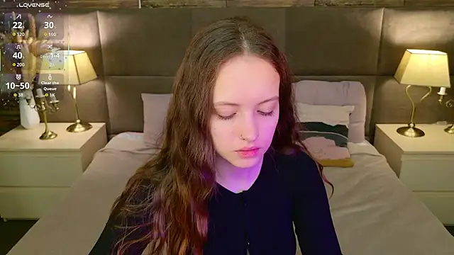 SallyPinkman online show from October 4, 2025, 9:07 am