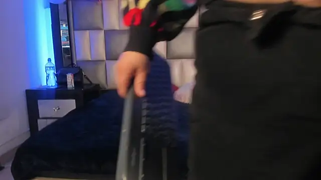 Snapshot of abbiecollins_js chatting on November 25, 2025, 3:39 am abbiecollins js online show from November 25, 2025, 3:39 am