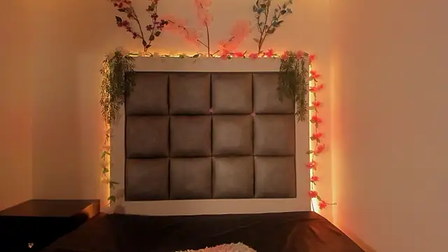 abbiecollins js online show from March 14, 2026, 4:18 am