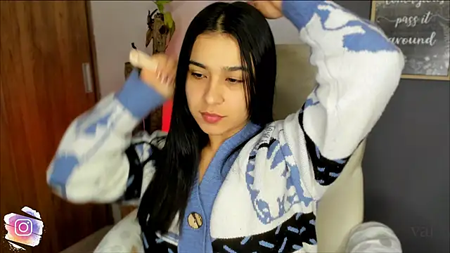 val varago online show from December 23, 2025, 6:44 am