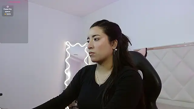 NANAKY TAY online show from October 24, 2025, 12:01 pm