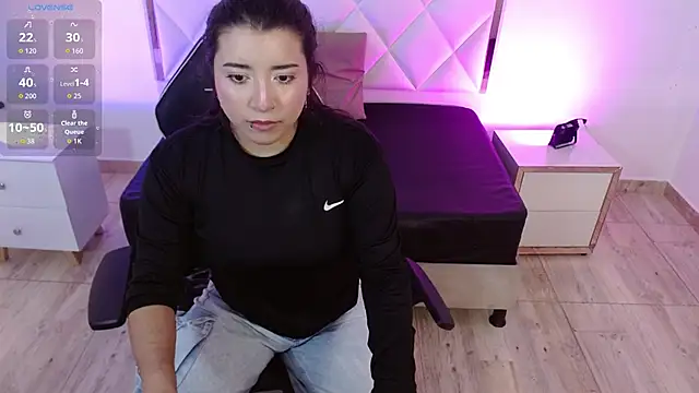 NANAKY TAY online show from October 27, 2025, 12:09 pm