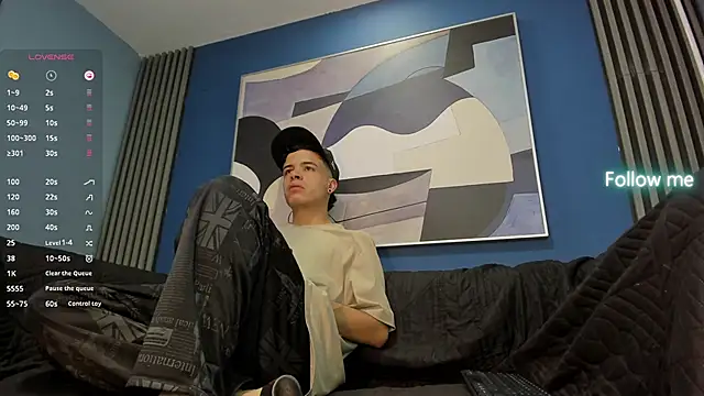 kevinn blue1 online show from October 9, 2025, 8:18 pm