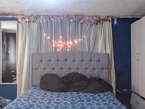 skarleth hot21 online show from November 2, 2025, 8:22 pm