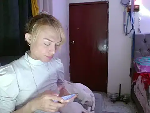 skarleth hot21 online show from February 2, 2026, 8:18 pm