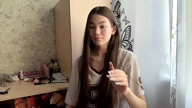 Cuteviola online show from February 16, 2026, 12:40 am