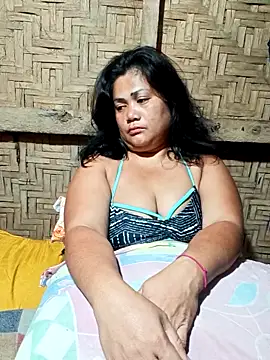 Snapshot of slutty_pinay12 chatting on November 11, 2025, 4:07 pm slutty pinay12 online show from November 11, 2025, 4:07 pm