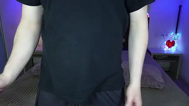 Vikki George online show from March 5, 2026, 1:56 am