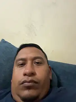 Snapshot of dannybs05 chatting on November 9, 2025, 6:01 am dannybs05 online show from November 9, 2025, 6:01 am