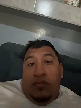 Snapshot of dannybs05 chatting on November 15, 2025, 3:52 pm dannybs05 online show from November 15, 2025, 3:52 pm