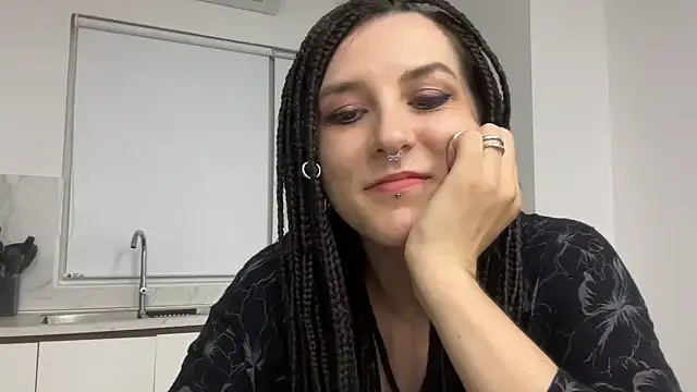Snapshot of Meliora chatting on September 17, 2025, 3:35 pm Meliora online show from September 17, 2025, 3:35 pm