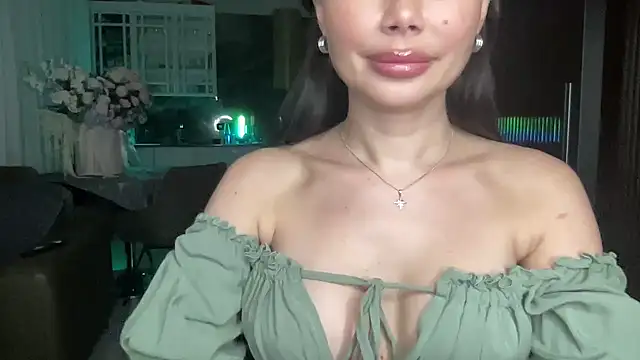 Orlinah online show from November 7, 2025, 10:32 pm