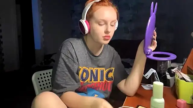 Snapshot of EmmaGinger chatting on September 20, 2025, 6:31 pm EmmaGinger online show from September 20, 2025, 6:31 pm