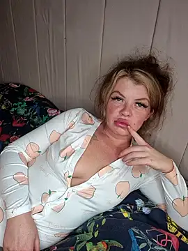 Just peaches not cream online show from October 9, 2025, 8:56 am