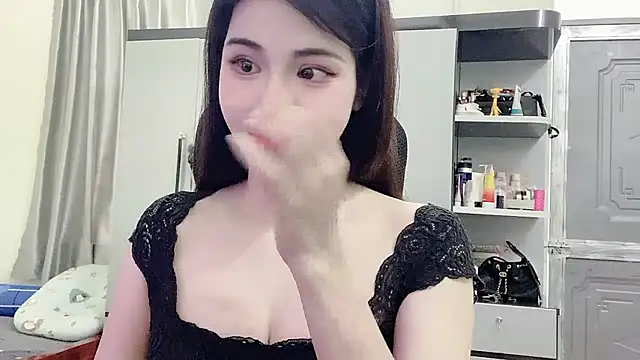 Yang 9099 online show from September 21, 2025, 6:26 am