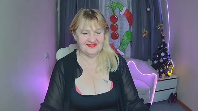 EmmaEllison online show from December 16, 2025, 7:24 am
