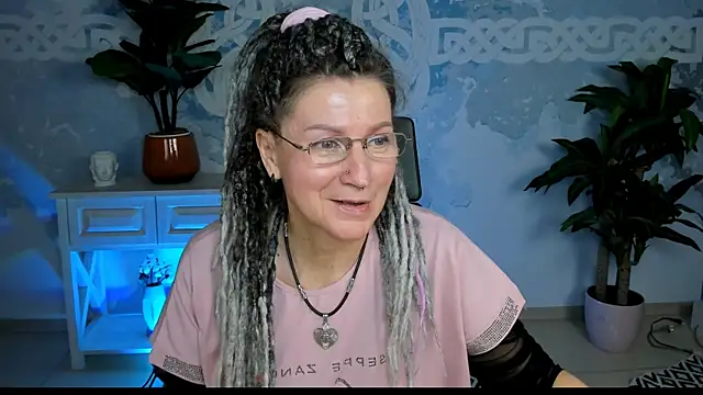 UmaSpace online show from November 3, 2025, 6:14 am