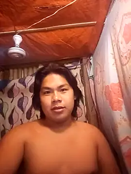 Huntrix2025 online show from November 22, 2025, 3:33 pm