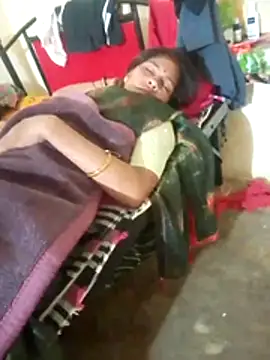 Snapshot of Sort_xr12 chatting on November 5, 2025, 6:41 pm Sort xr12 online show from November 5, 2025, 6:41 pm