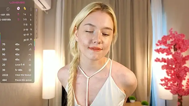 Flirty lee online show from October 1, 2025, 2:12 pm