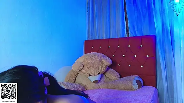 lisa andruu online show from October 23, 2025, 1:43 pm