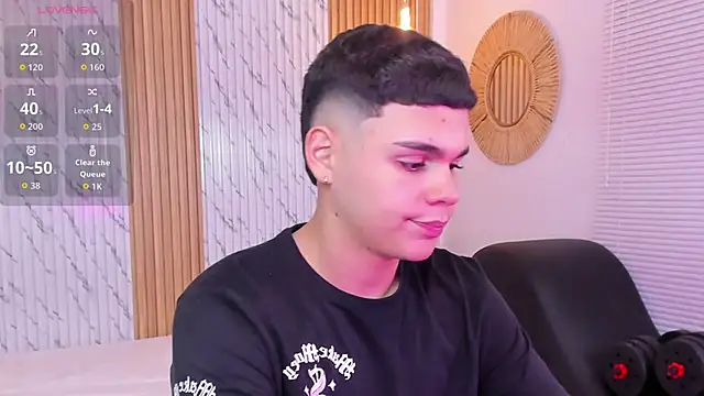 james jonnes online show from October 14, 2025, 8:09 pm