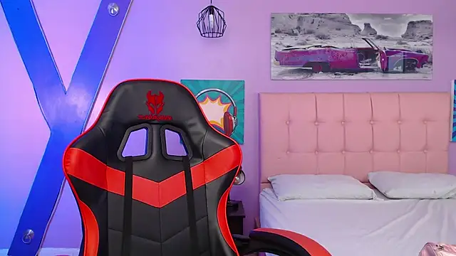 Snapshot of Sabriinaa_Foxx chatting on September 24, 2025, 12:19 pm Sabriinaa Foxx online show from September 24, 2025, 12:19 pm