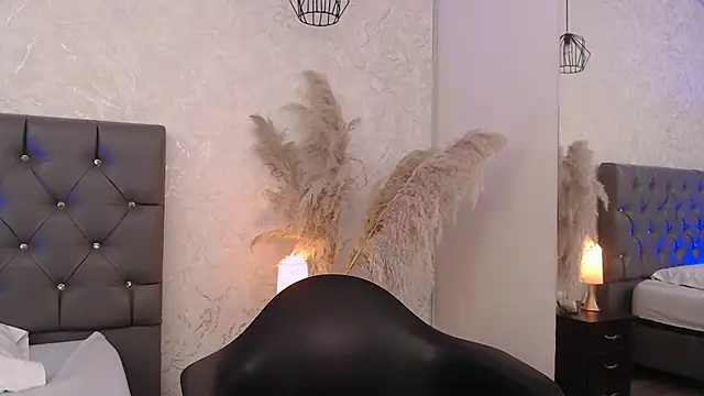 Snapshot of Sabriinaa_Foxx chatting on April 3, 2026, 4:05 pm Sabriinaa Foxx online show from April 3, 2026, 4:05 pm