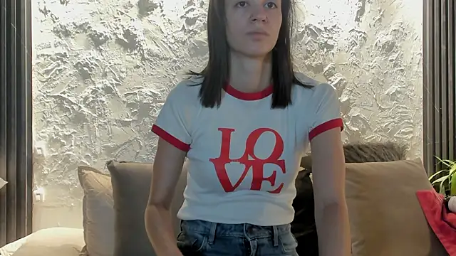 joselin rouse online show from April 4, 2026, 12:46 pm