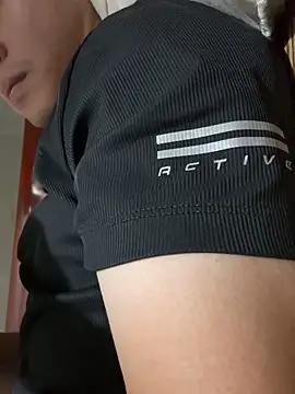 CZpublic online show from October 22, 2025, 1:33 pm