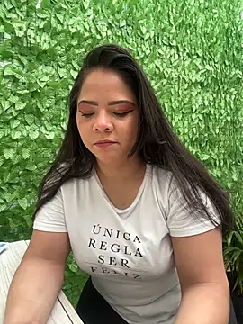 ROUSE SINCLAIR online show from November 18, 2025, 7:29 pm