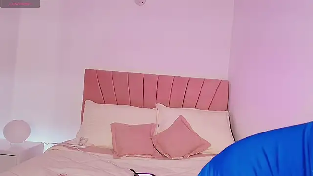 NyxTits online show from September 27, 2025, 7:30 pm